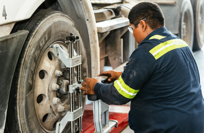 How Mobile Diesel Truck Repair Services Ensure Your Truck Is Always Ready for the Road