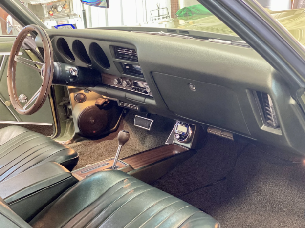 Tips for Choosing 69 Pontiac GTO Dash Pads
